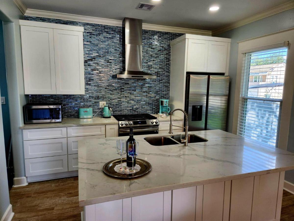 Luxury Designer Villa By The Beach Bright Beautiful Brand New Galveston Bagian luar foto