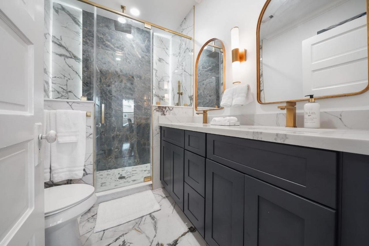 Luxury Designer Villa By The Beach Bright Beautiful Brand New Galveston Bagian luar foto