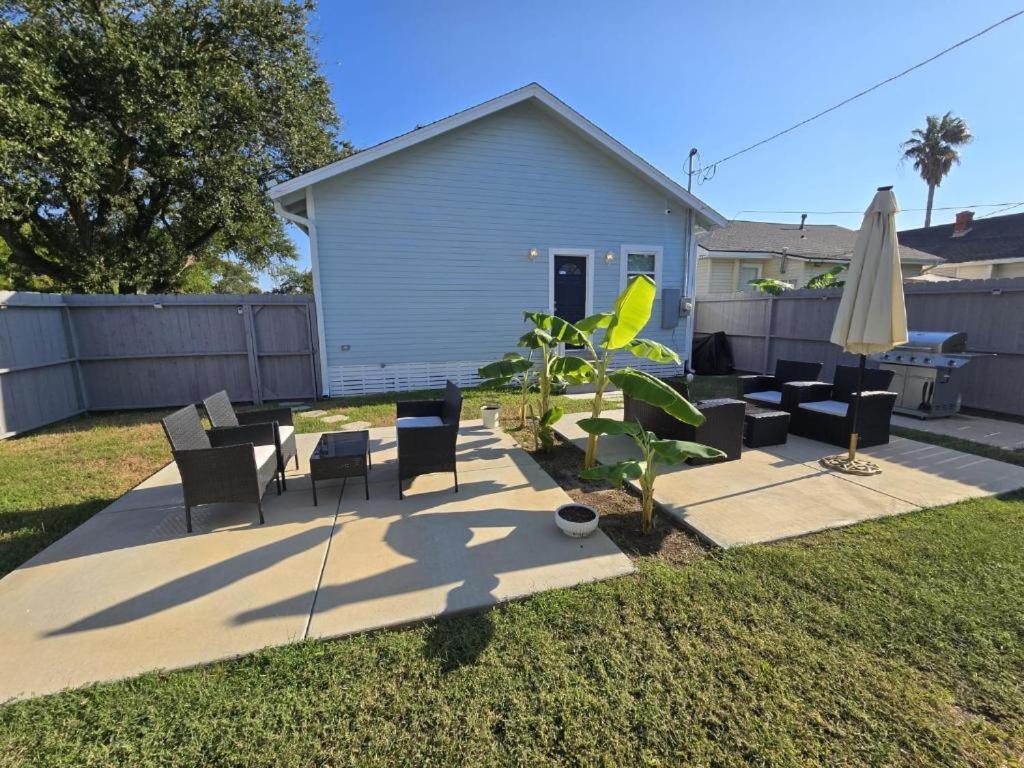 Luxury Designer Villa By The Beach Bright Beautiful Brand New Galveston Bagian luar foto